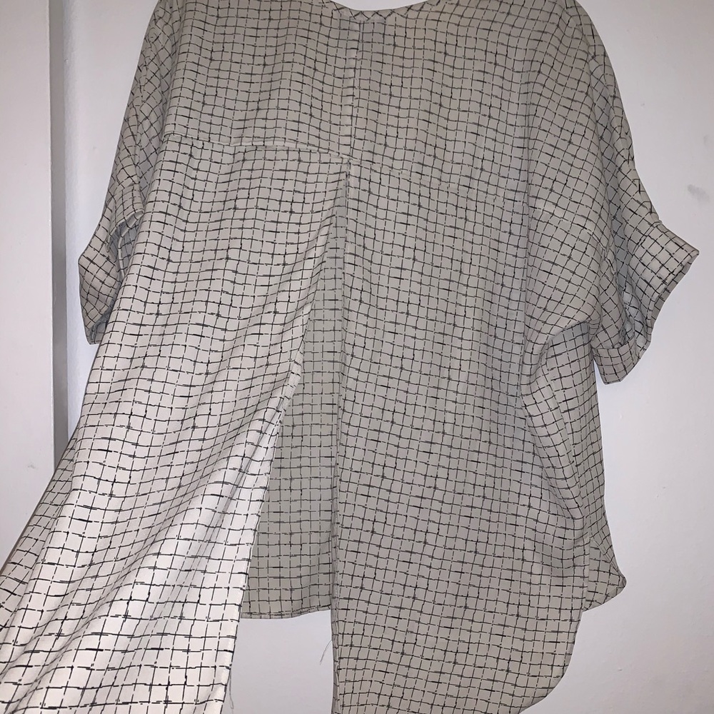 Open back tee - Picture 3 of 3